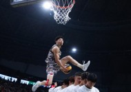 博鱼体育-CBA球员荣膺MVP，刷新得分纪录(cba球员mvp排名)