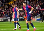 博鱼体育-巴塞罗那前锋频频破门，独造进球精彩表现(巴塞罗那进球排名)