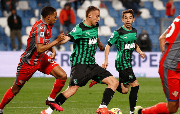 博鱼体育-热那亚客场胜萨索洛,球队士气大振(意甲萨索洛vs热那亚) 第2张 博鱼体育-热那亚客场胜萨索洛,球队士气大振(意甲萨索洛vs热那亚) 第2张